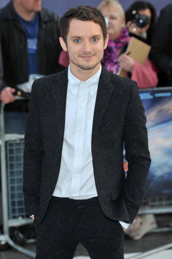 How tall is Elijah Wood?